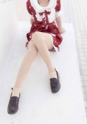 年轻女老师在线观看_BD英语在线观看