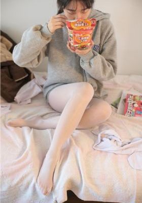 绝对倾心免费1-100集完整短剧_JVID性感写真